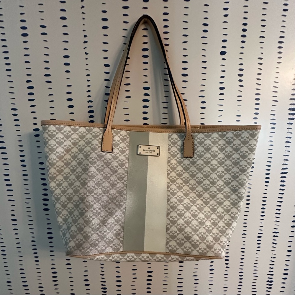 Kate Spade Beige and White Tote Bag
